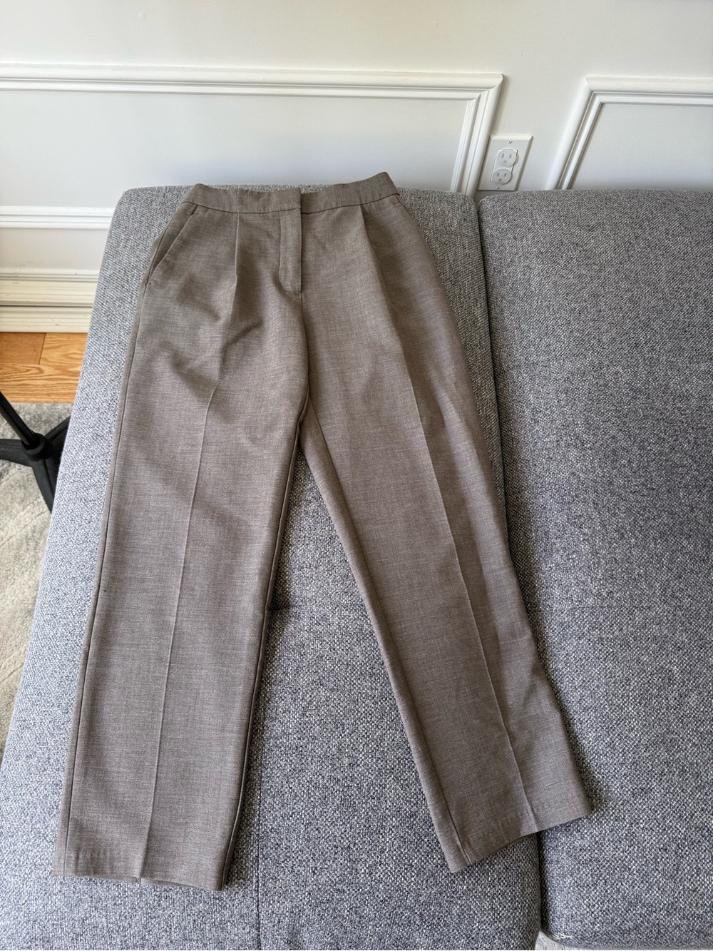 Aritzia Wilfred Ibiza Pants in brown grey